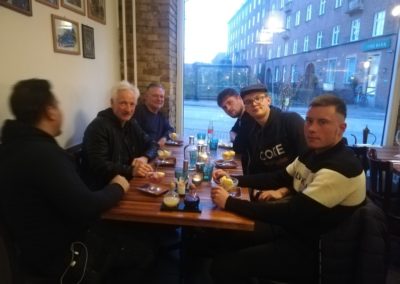 Beboere og medarbejdere på Rosenvænget på restaurantbesøg